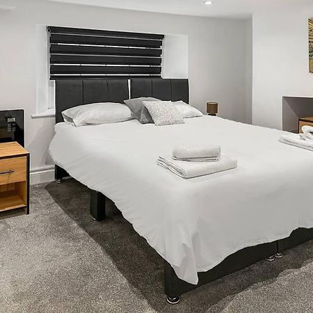Bright And Spacious 1-Bdr Flat W/ Free Parking Reading Eksteriør billede