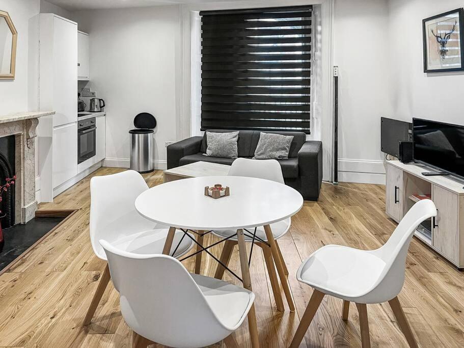 Bright And Spacious 1-Bdr Flat W/ Free Parking Reading Eksteriør billede