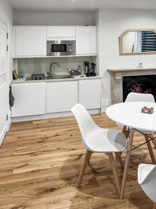 Bright And Spacious 1-Bdr Flat W/ Free Parking Reading Eksteriør billede